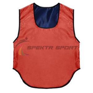Купить Манишка футбольная двусторонняя Spektr Sport красно-синяя р. 36-40 в Козельске 
